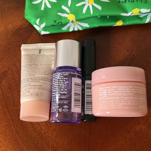 Clinique skin care set travel size, NWT, lot of 5 - Picture 5 of 7